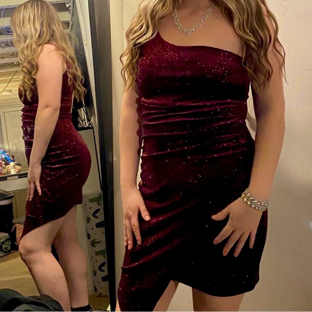 Beautiful Women’s Medium Maroon Sparkly One Shoulder Dress from Windsor